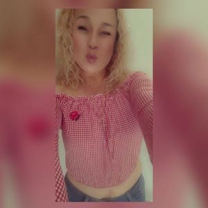 Meet your Posher, Linda